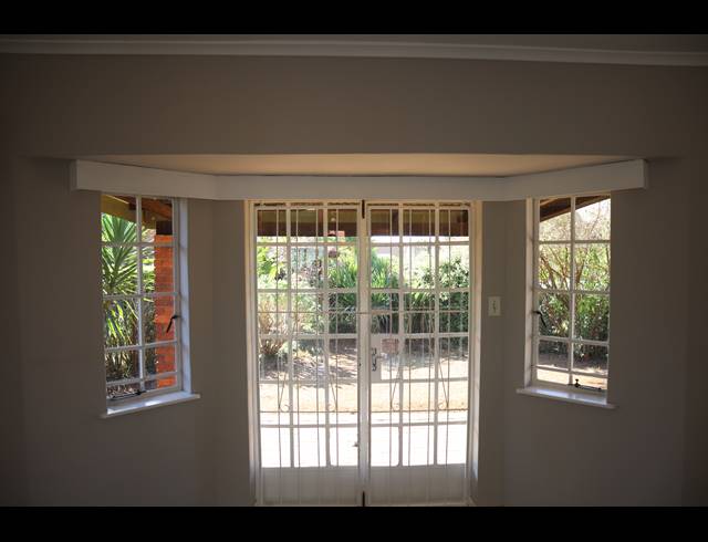 2 BEDROOM SIMPLEX TO LET IN HOWICK NORTH